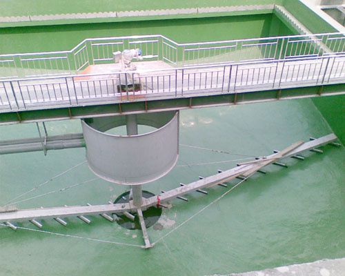 中心傳動(dòng)濃縮機(jī)