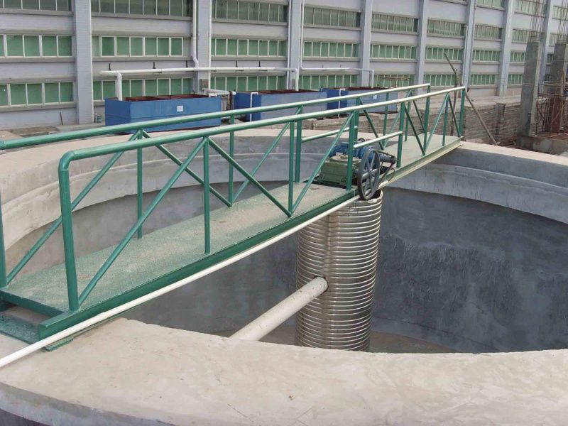 中心傳動(dòng)濃縮機(jī)